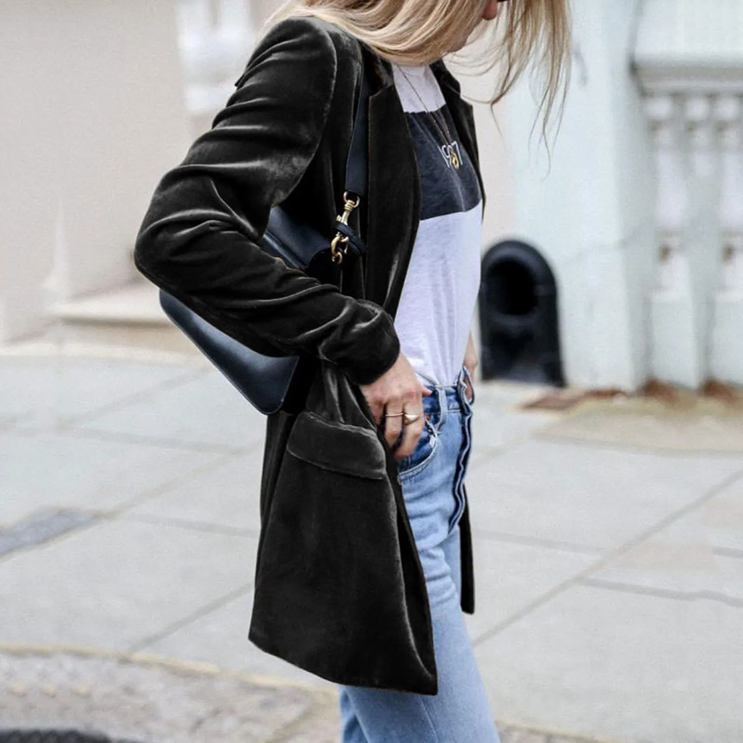 cooki Velvet Blazer Jackets for Women Velvet Trench Coat Open Front Cardigan with Pockets Long Lapel Winter Velvet Soft Coat