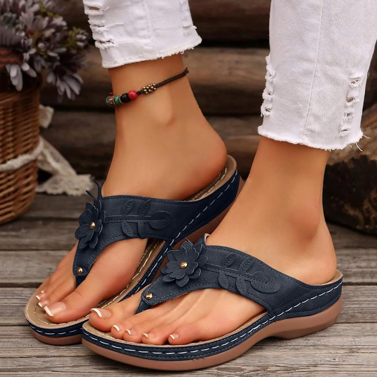 Eduavar Sandals for Women 2025 Slide Shoes Slip On Flip Flops Summer Open Toe Slippers Walking with Arch Support Beach Sandal