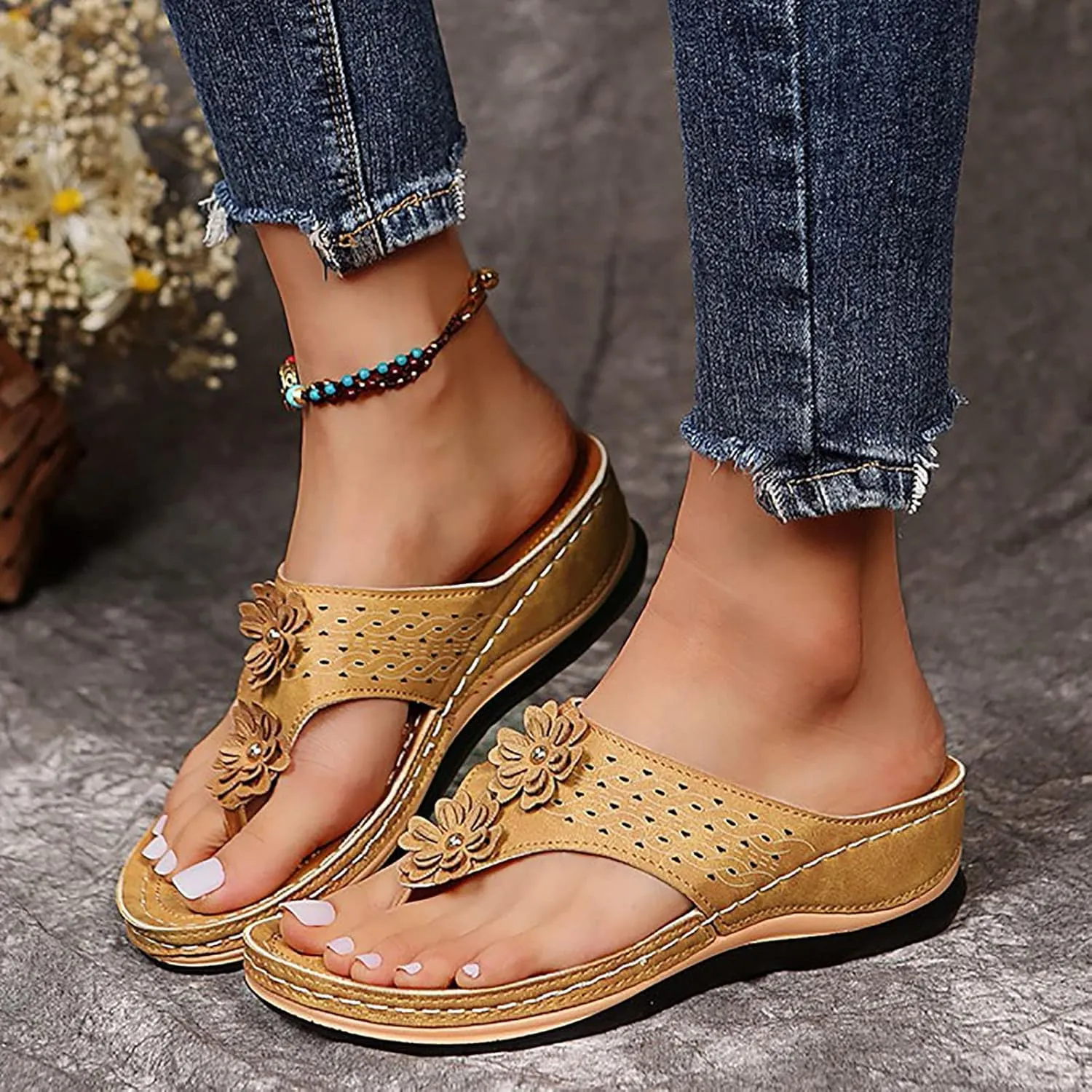 Eduavar Womens Sandals Summer Fashion Walking Slippers Anti-Slip Vintage Slip On Flip Flops Thong Sandals Orthopedic Shoes