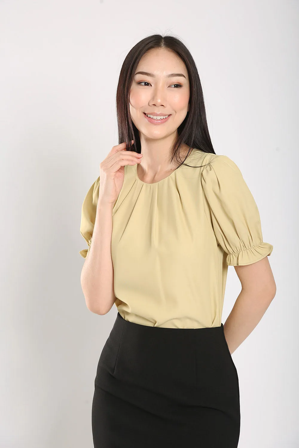Geia Blouse in Pastel Yellow
