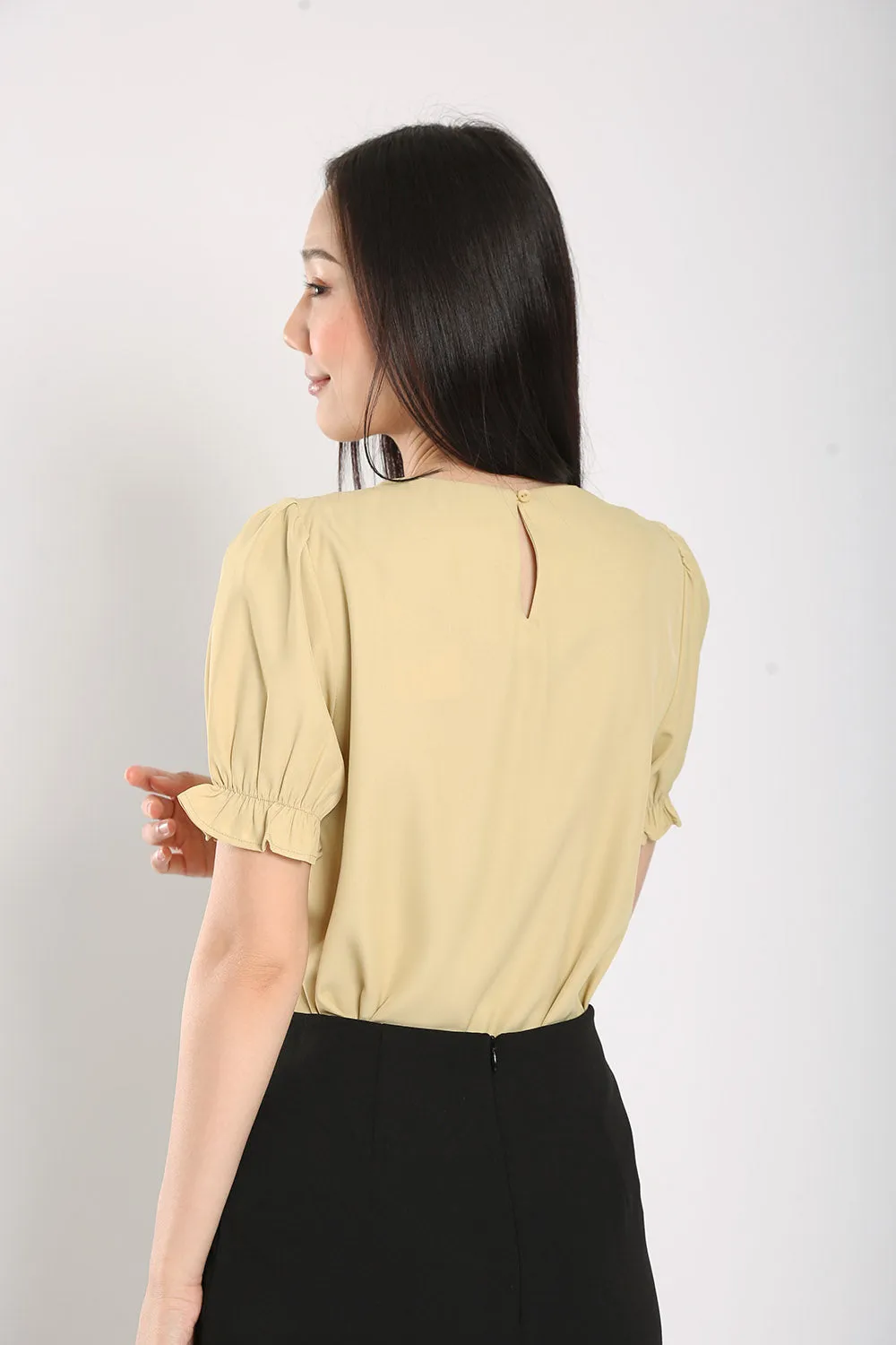 Geia Blouse in Pastel Yellow