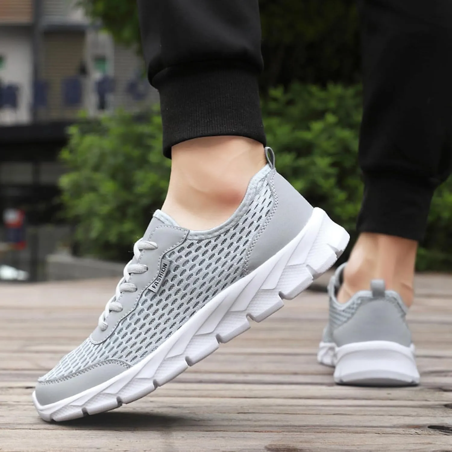 Men's Running Shoes Lightweight Breathable Walking Shoes Athletic Fashion Sneakers Casual Workout Tennis Shoes