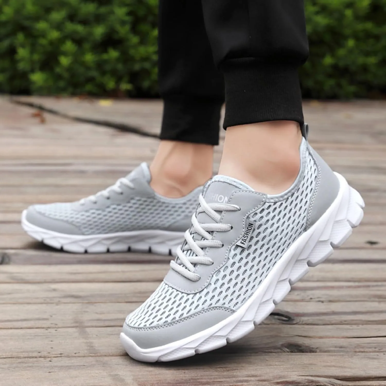 Men's Running Shoes Lightweight Breathable Walking Shoes Athletic Fashion Sneakers Casual Workout Tennis Shoes