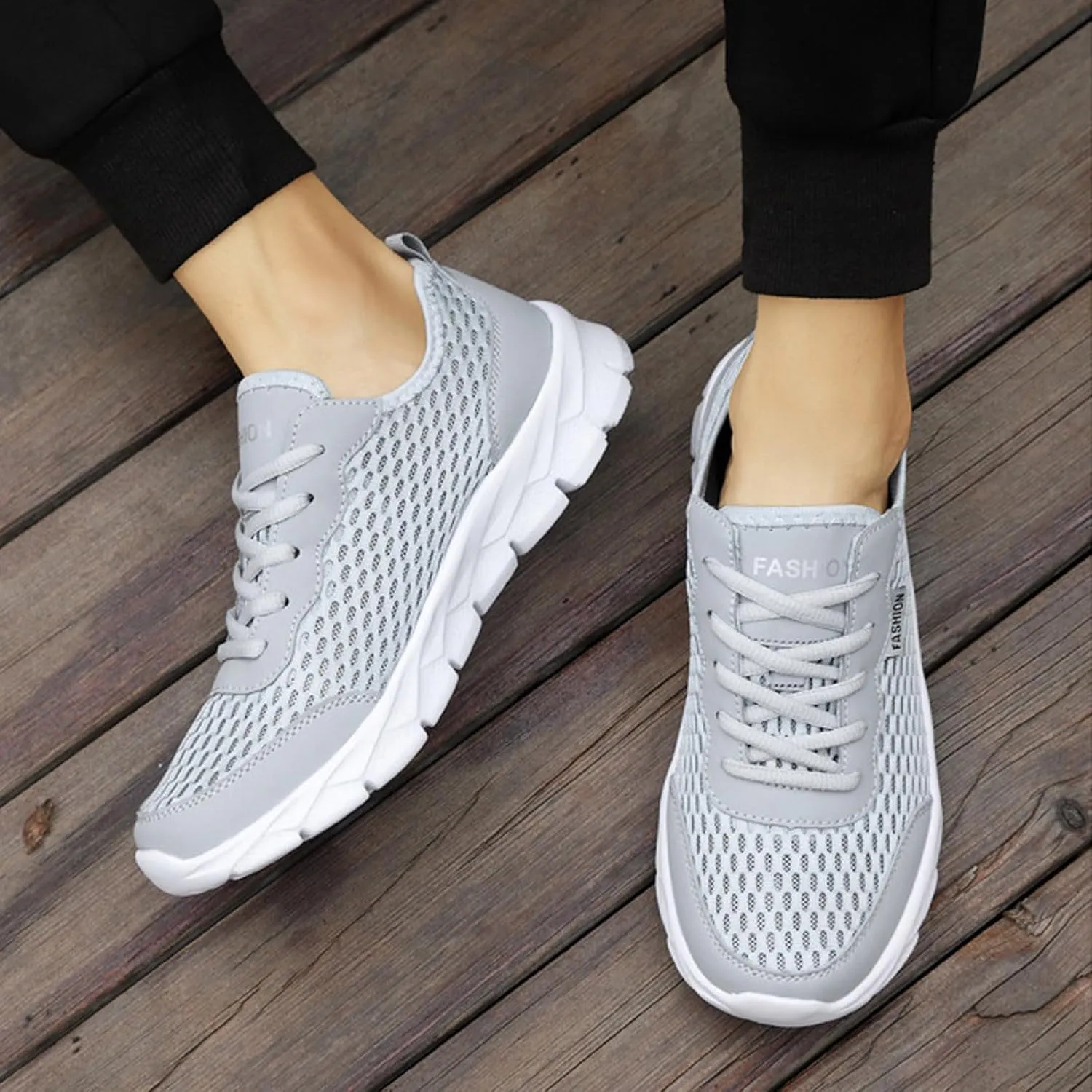 Men's Running Shoes Lightweight Breathable Walking Shoes Athletic Fashion Sneakers Casual Workout Tennis Shoes
