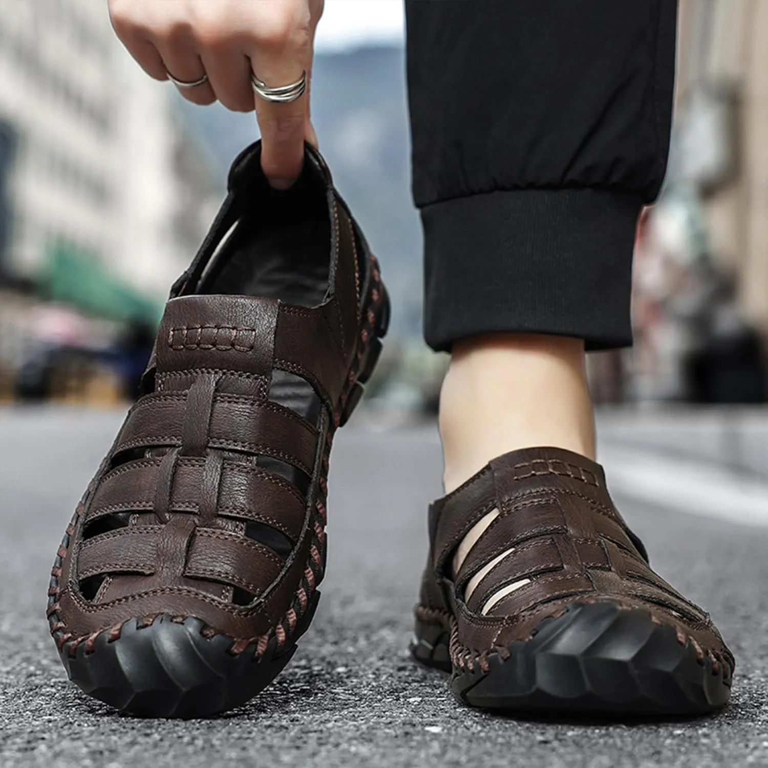 Mens Slides Cushion Sport Sandals Arch Support Adjustable Closed Toe Summer Slippers Slip on Outdoor Beach Water Shoes
