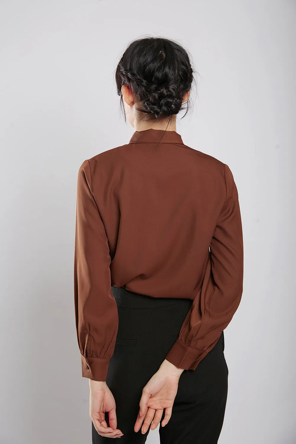 Nadya Blouse in Coffee