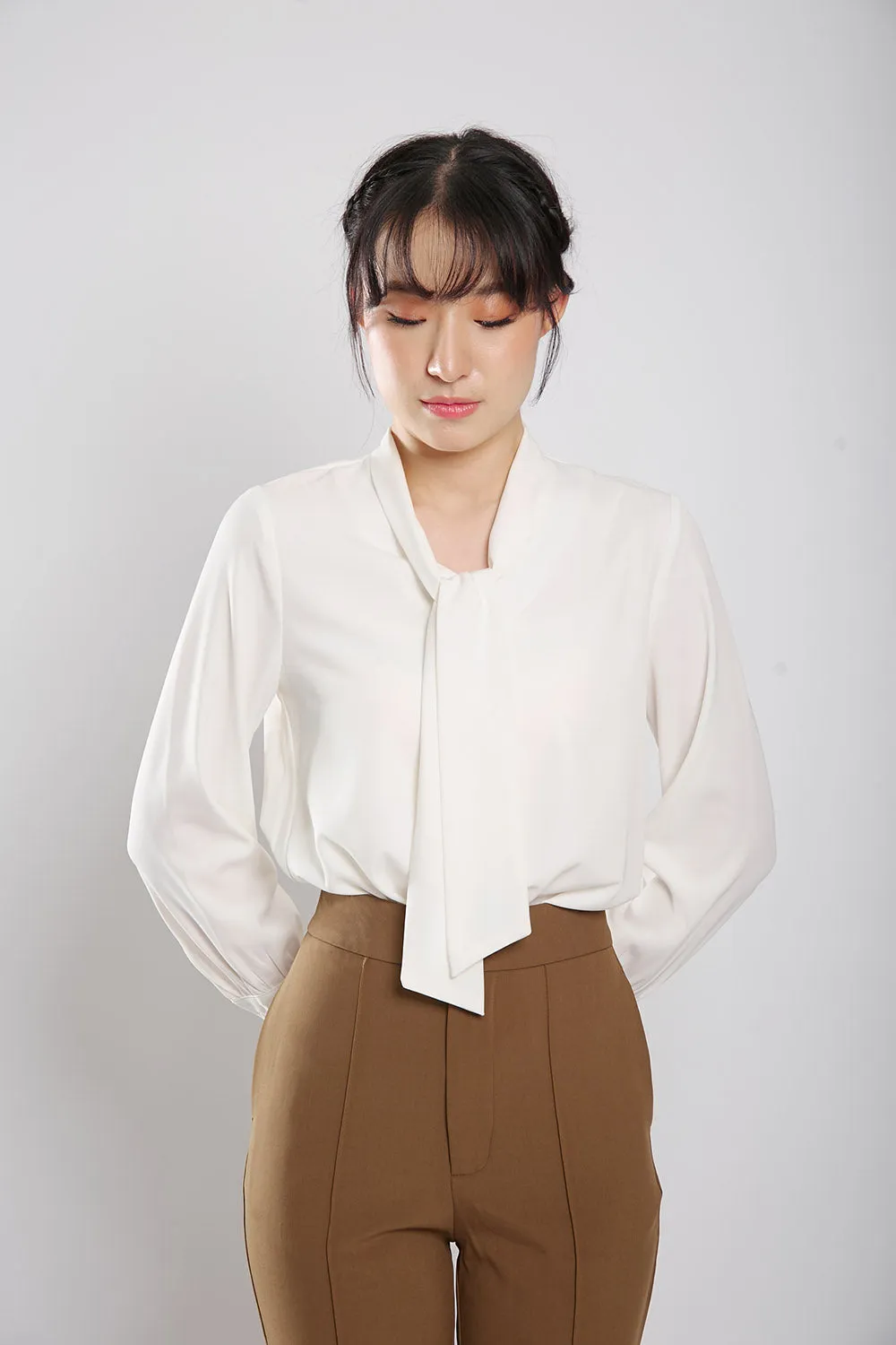Nadya Blouse in White