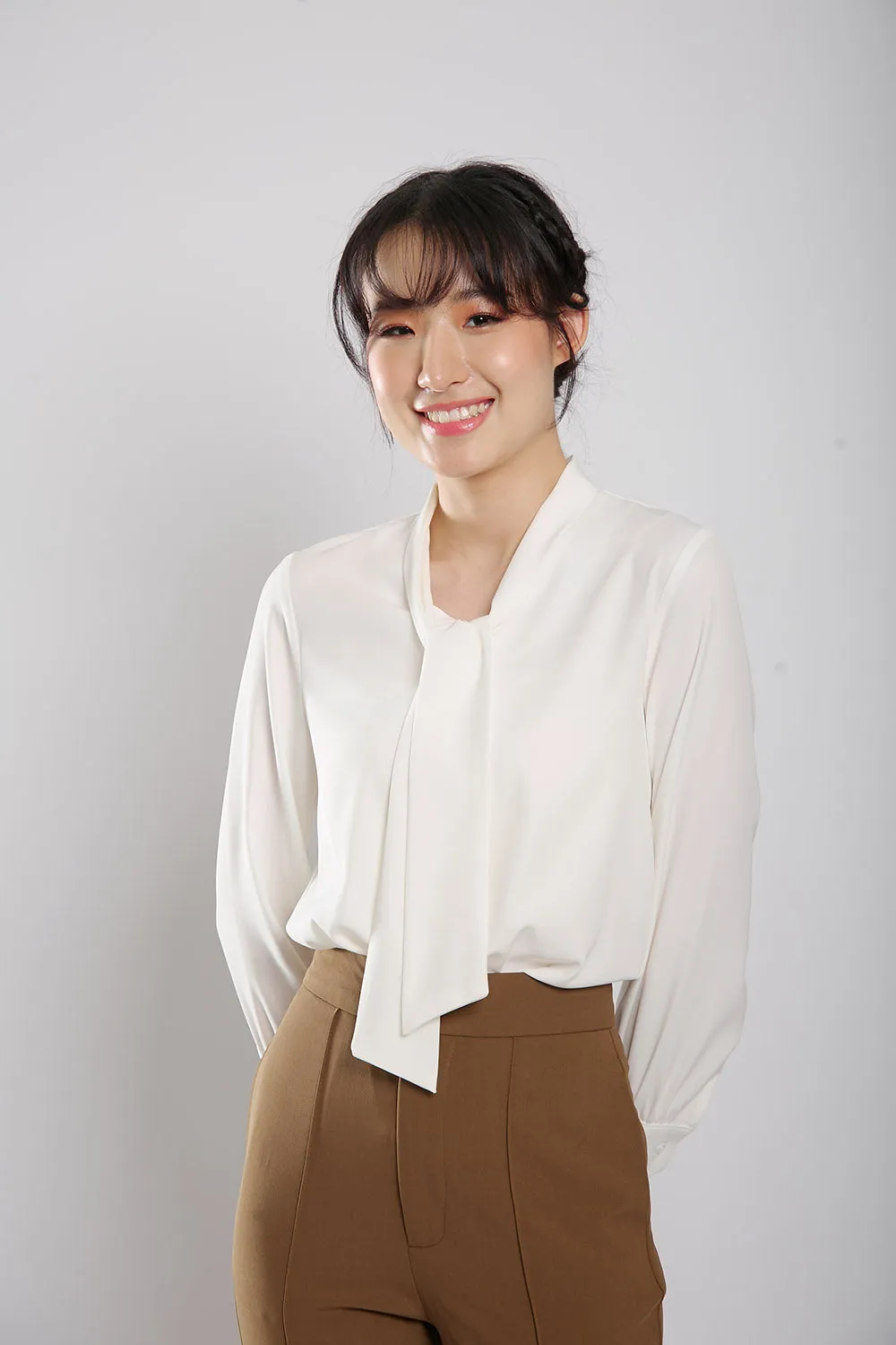 Nadya Blouse in White