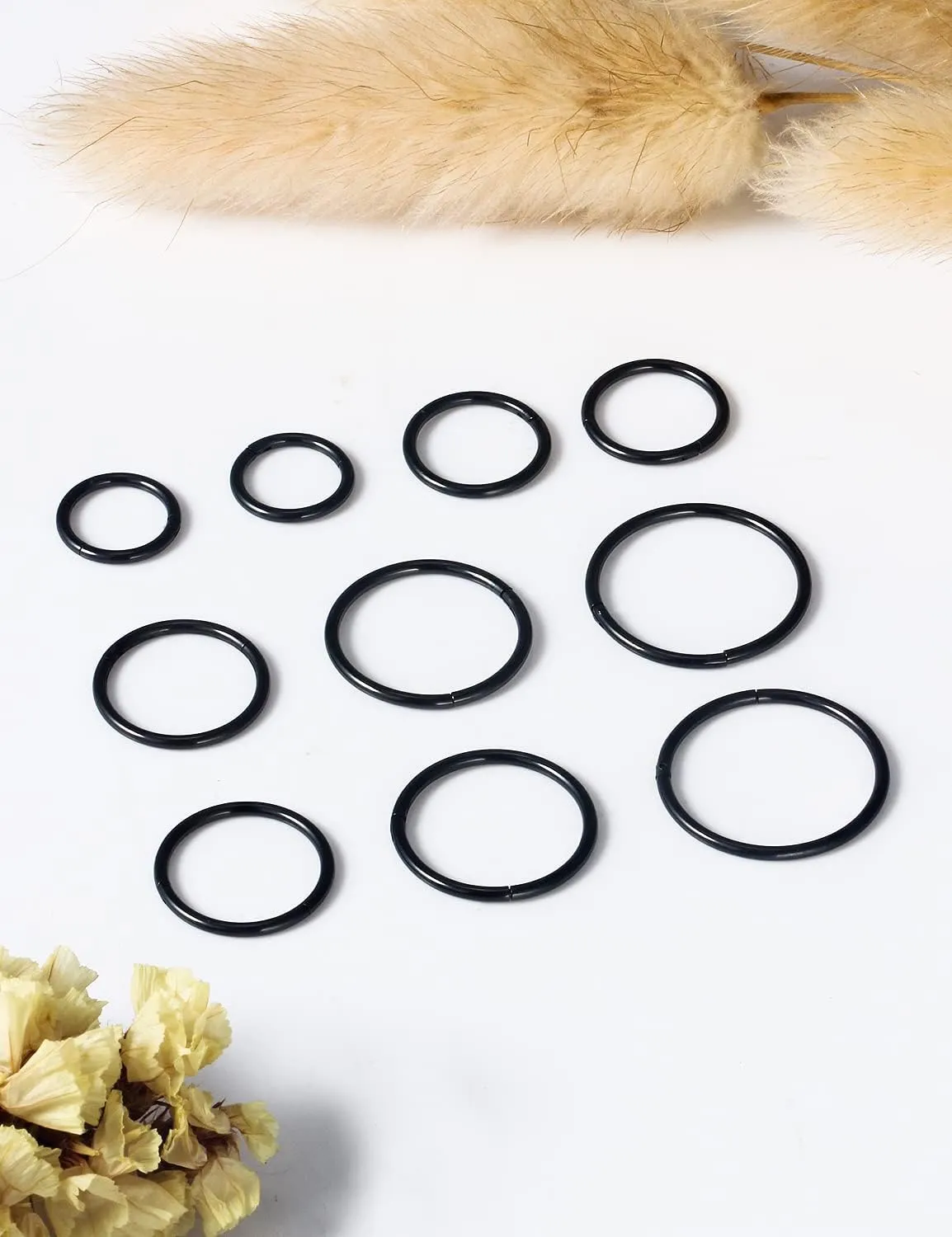 Vsnnsns 14G 16G Septum Nose Rings Hoops Lip Ring Piercing Jewelry 316L Surgical Steel Hinged Segment Clicker Cartilage Tragus Helix Conch Rook Daith Lobe Earrings Hoops Piercing Jewelry for Women Men