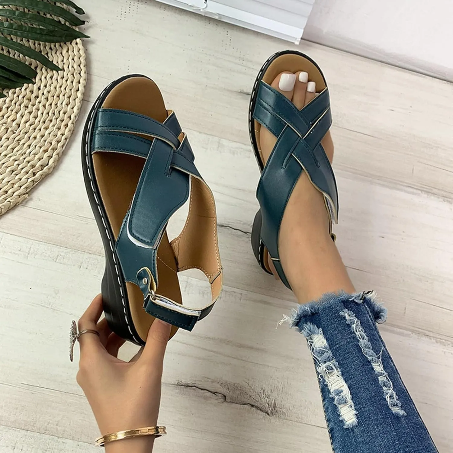 ZSpzx Women's Orthopedic Arch Support Sandals Comfortable for Women Foot Plantar Fasciitis Bunion Slide Open Toe Crisscross Straps Slip On Dressy Summer Adjustable Walking Casual Orthotic Beach Shoes