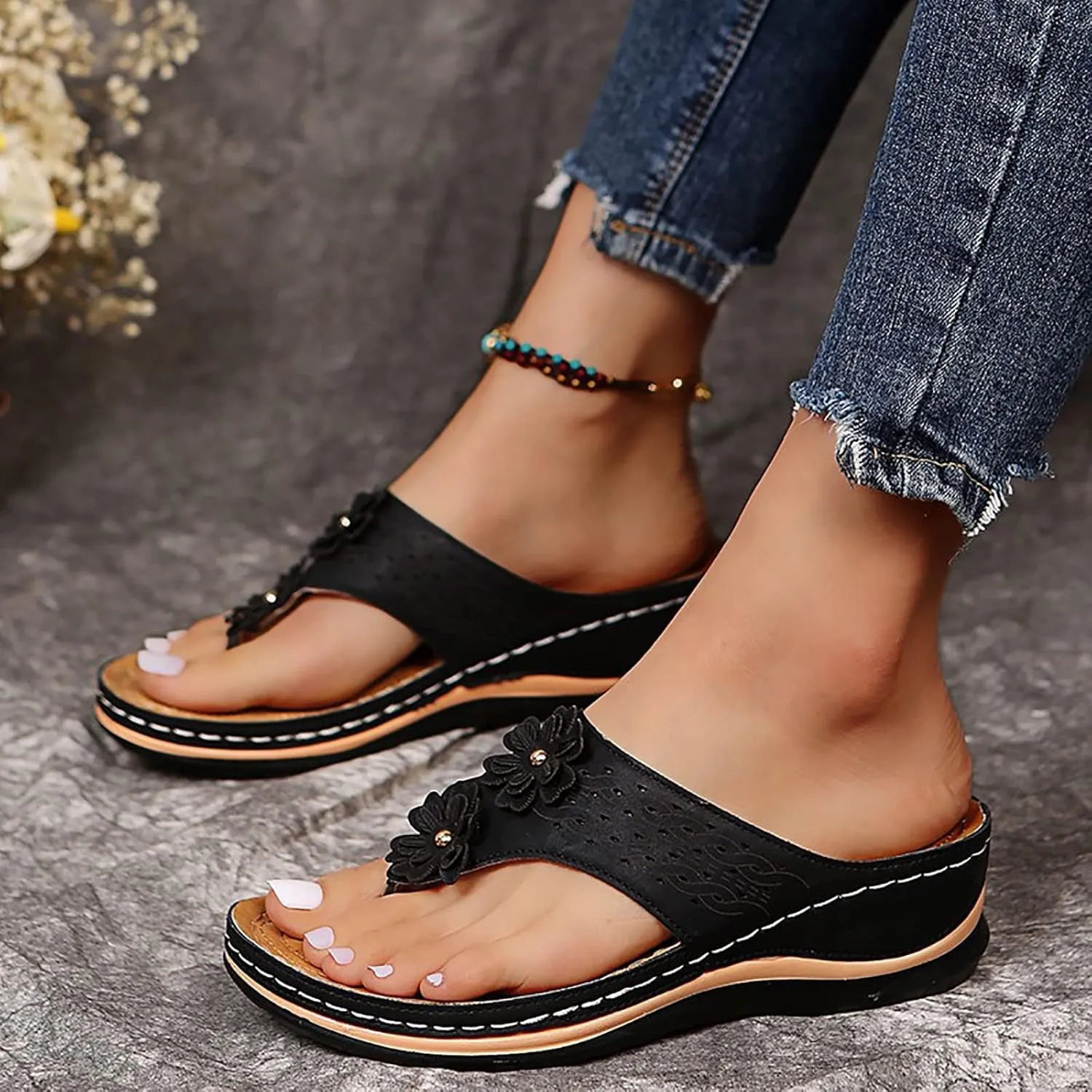 ZSpzx Women's Orthotic Cushion Flip Flops Orthopedic Sandals for Women Recovery Walking Dressy Summer Comfortable Flowers Plantar Fasciitis Bunion Casual Womens Outdoor Slides Non Slip-on Beach Shoes